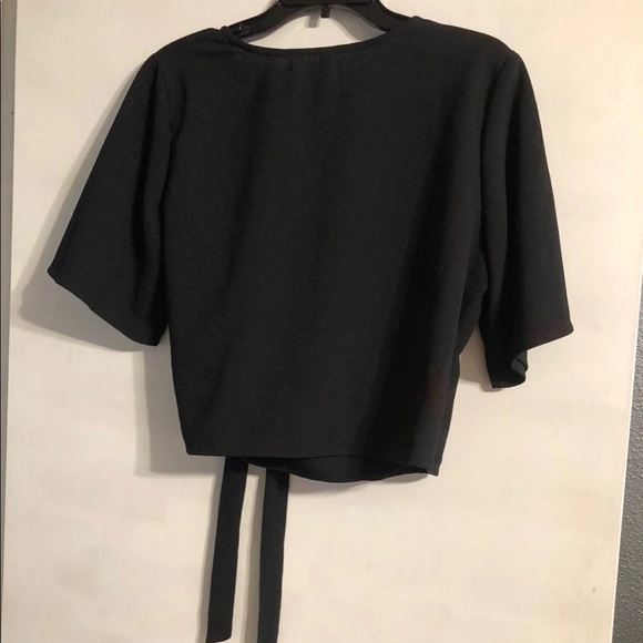 Tie Front Wrap Top - Picture 3 of 3